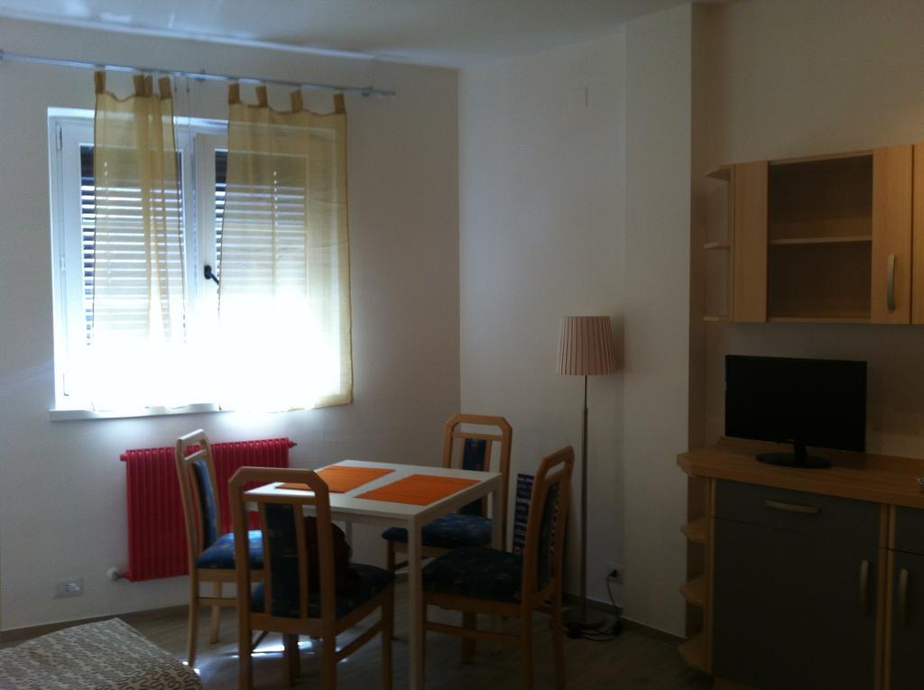 Ferienwohnung Casa Laurino In Centro A Bozen Zimmer foto